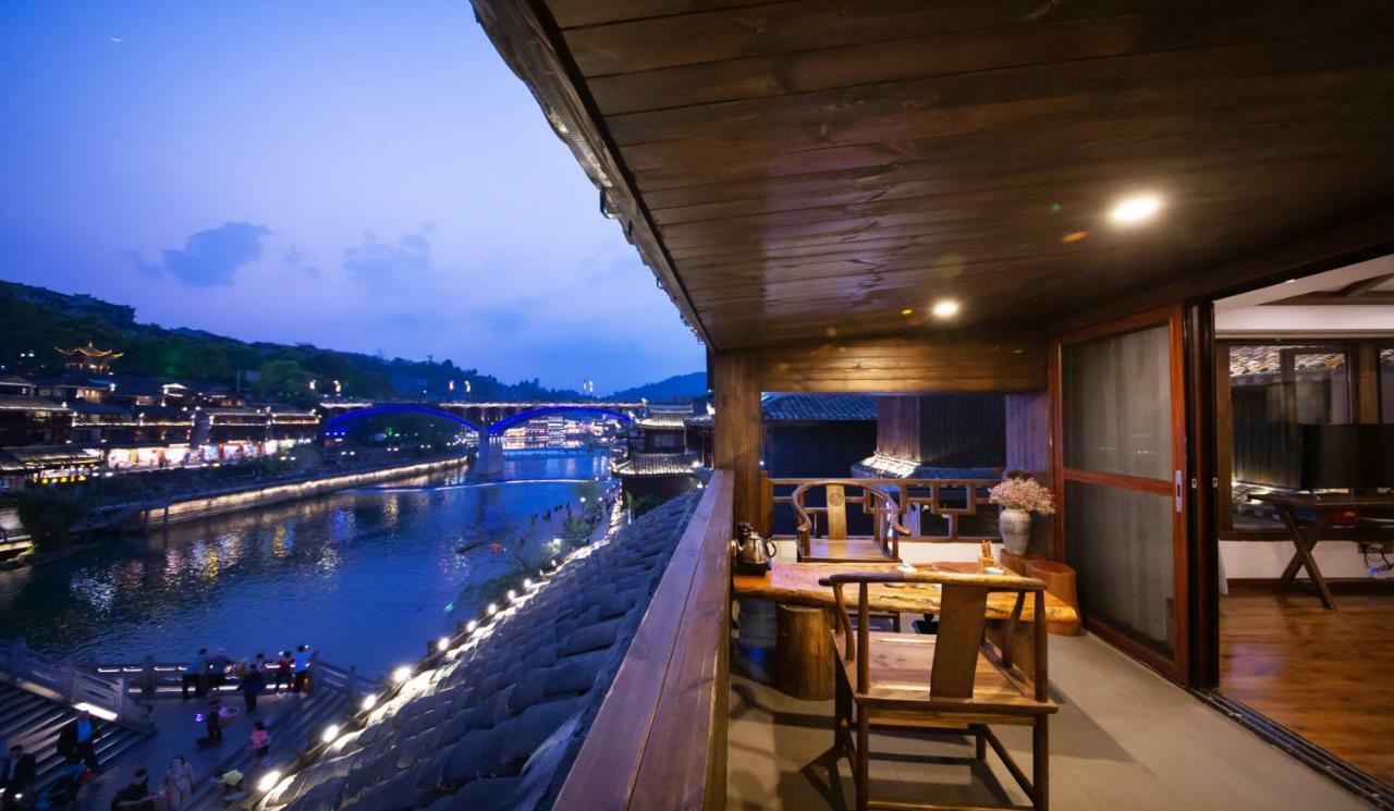 Fenghuang Slowly Time Inn Dış mekan fotoğraf