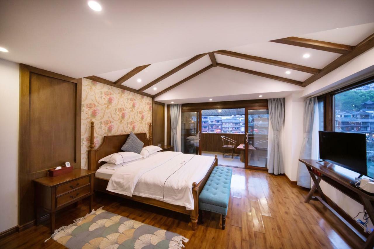 Fenghuang Slowly Time Inn Dış mekan fotoğraf