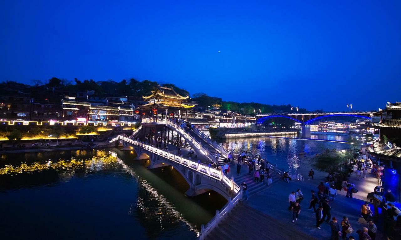 Fenghuang Slowly Time Inn Dış mekan fotoğraf