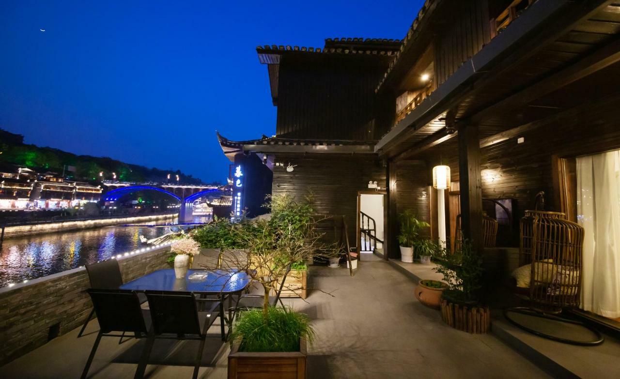 Fenghuang Slowly Time Inn Dış mekan fotoğraf