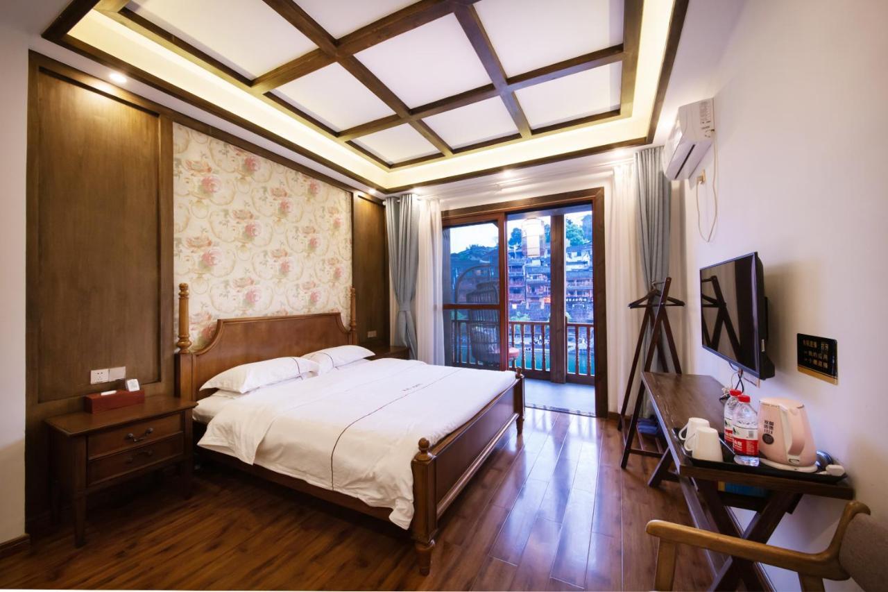 Fenghuang Slowly Time Inn Dış mekan fotoğraf